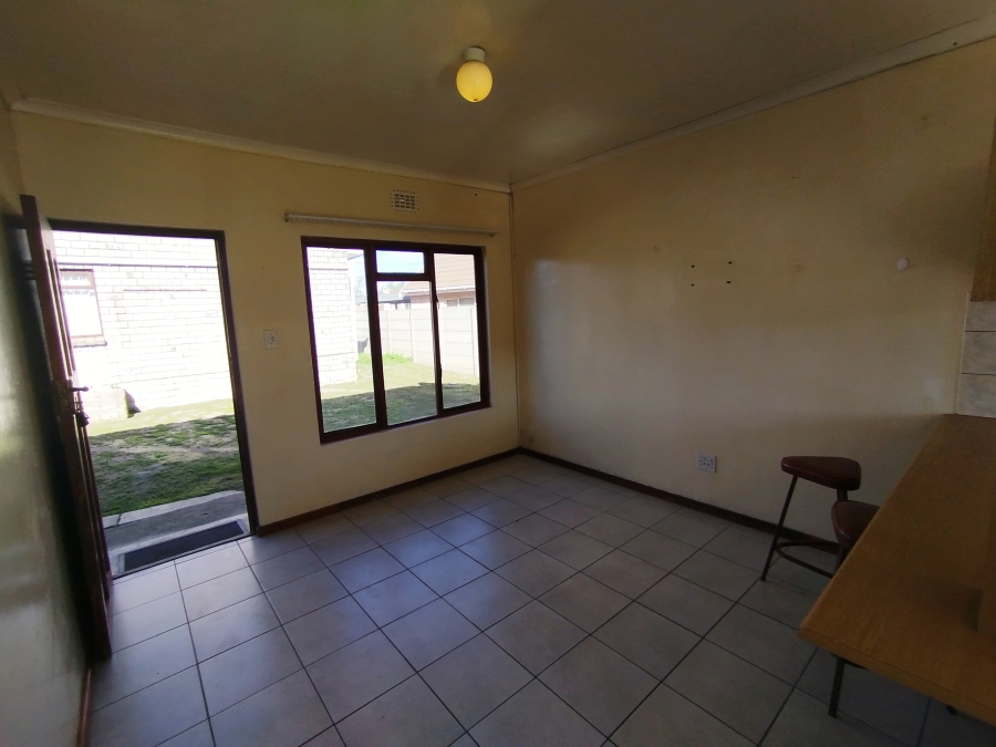 To Let 1 Bedroom Property for Rent in Vredenburg Western Cape